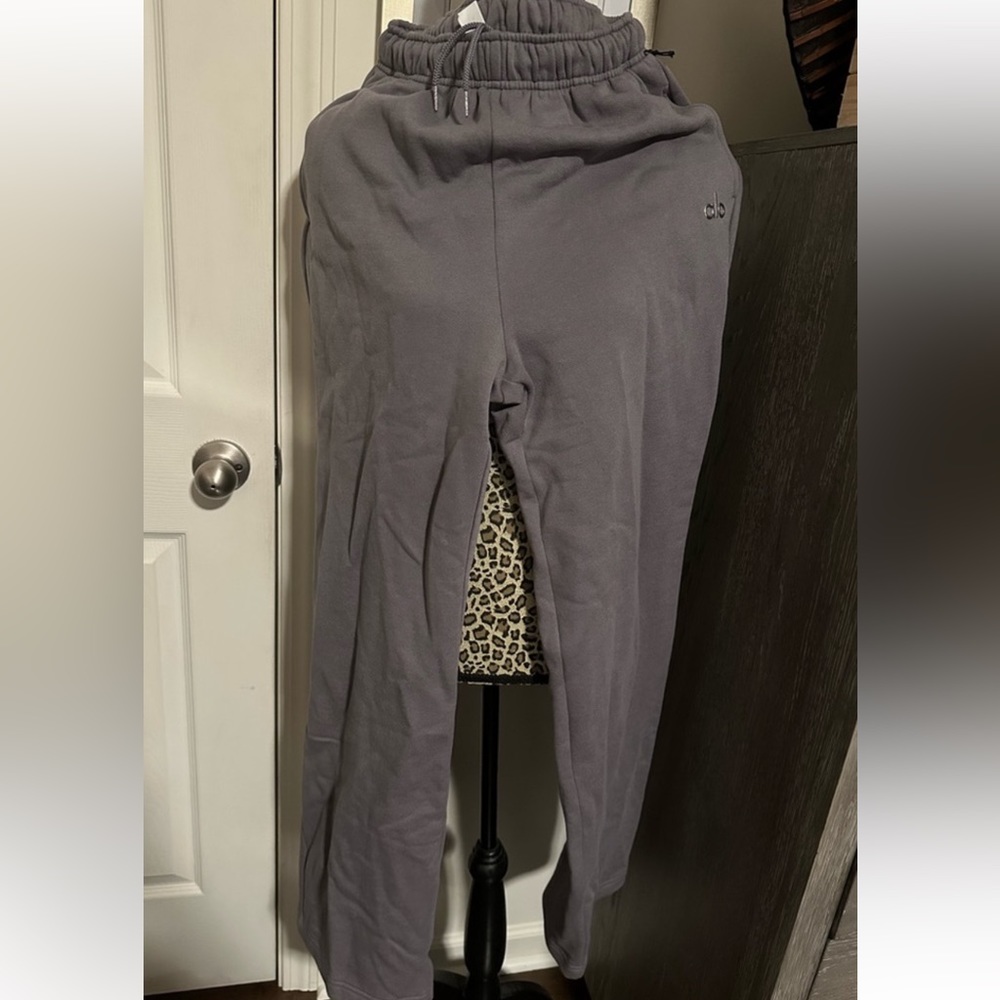 Alo Accolade straight leg sweatpants